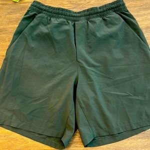 Lulu Lemon Running Shorts. 7 inch WITH LINER